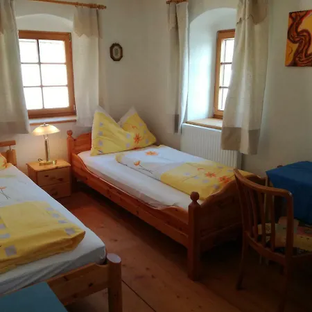 Jenny * Lembach im Mühlkreis