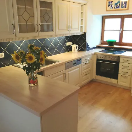 Jenny * Lembach im Mühlkreis