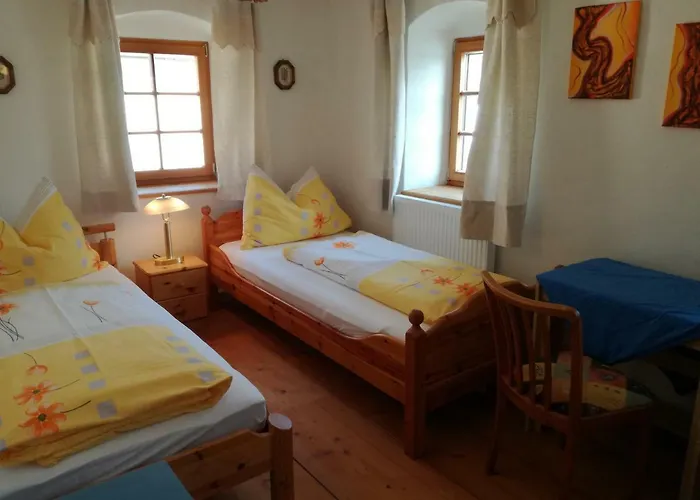 Jenny * Lembach im Mühlkreis